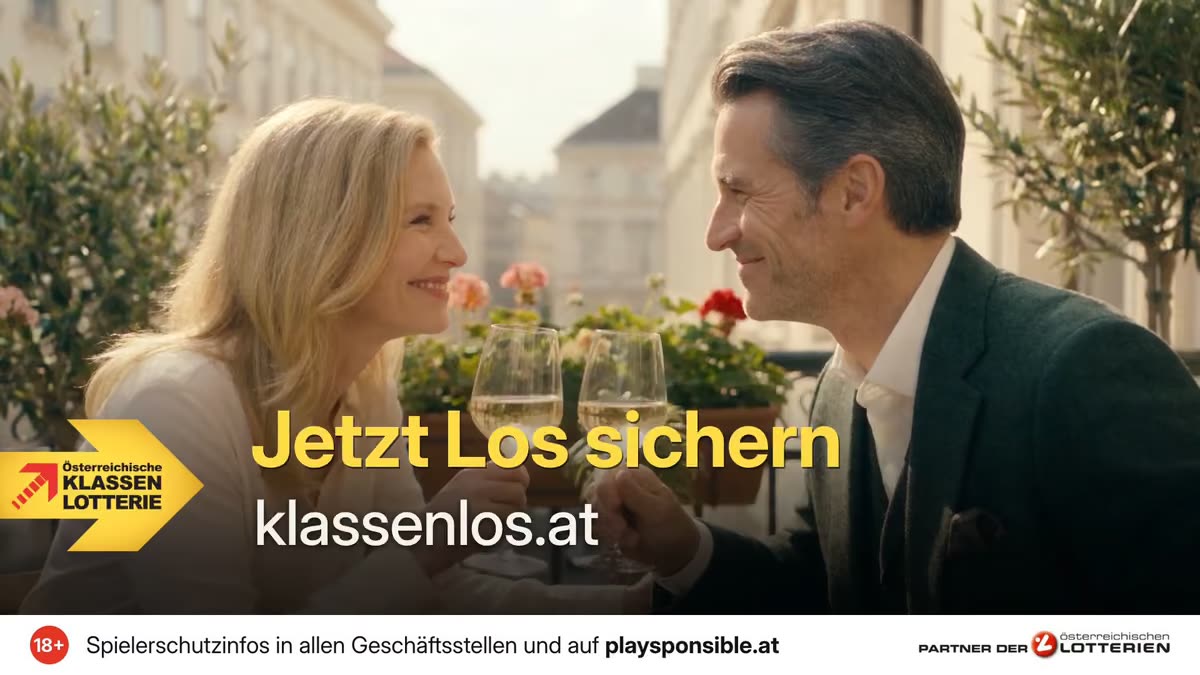 Endbild aus dem YouTube-Spot der Österreichischen Klassenlotterie: Ein Paar stößt auf einer Terrasse an, unten die Spielerschutz-Leiste, KI-generiert.
